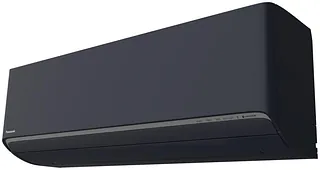 Sort Panasonic-varmepumpe med avrundede kanter og integrert displaystripe.